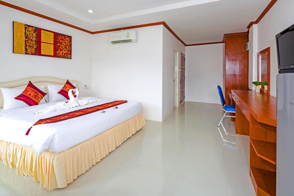Phusita House 2 Hotell Patong Eksteriør bilde