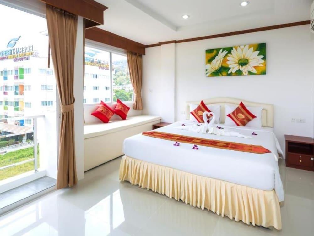 Phusita House 2 Hotell Patong Eksteriør bilde